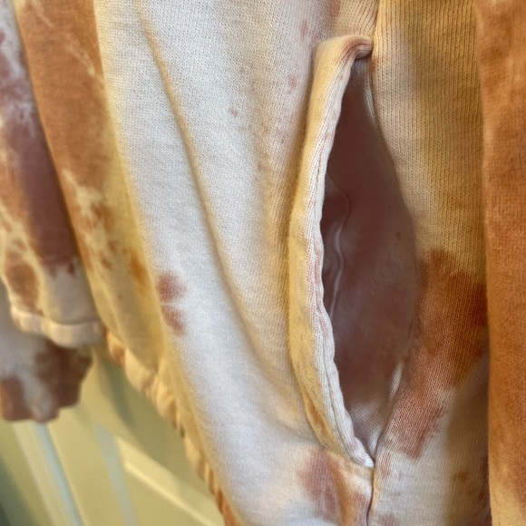 Girls North Face Hoodie - Picture 4 of 5